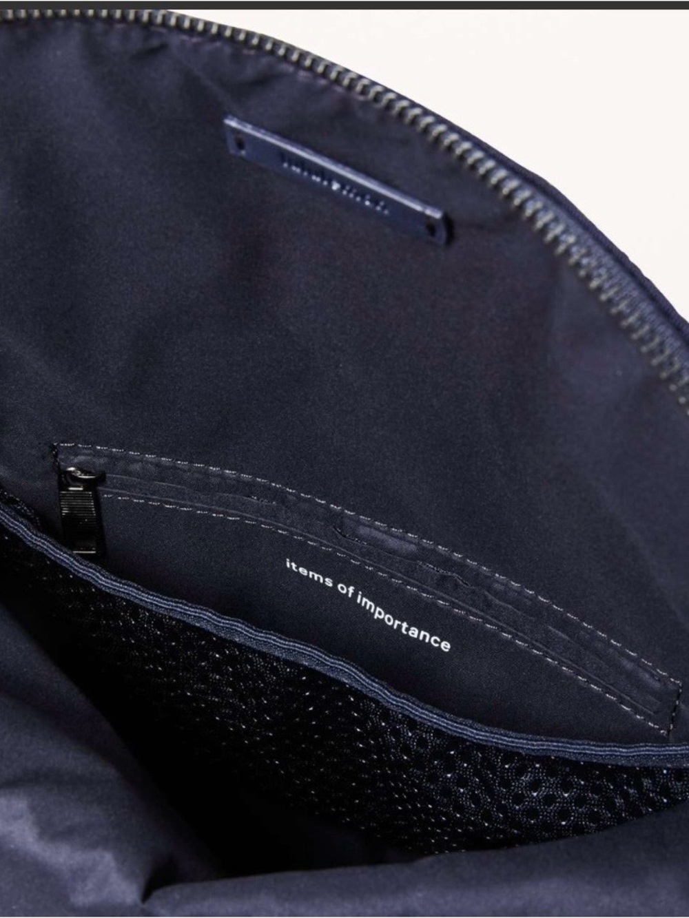 lululemon Festival Bag ll *5L Midnight Navy - Picture 2 of 7